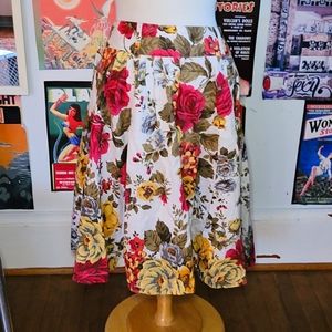 Beautiful swingy skirt!